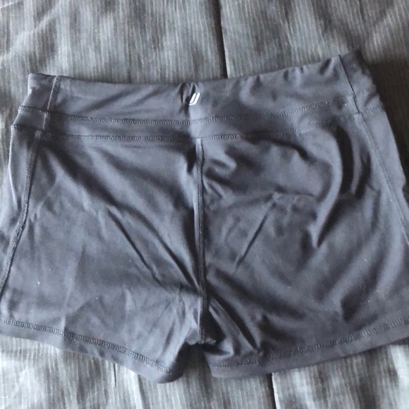 Joe Fresh exercise shorts - Picture 2 of 2